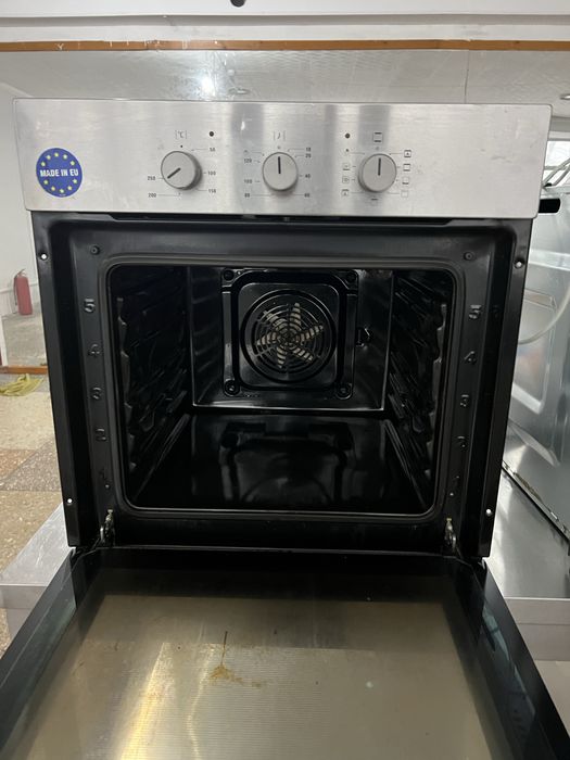 Продается духовка производства польша