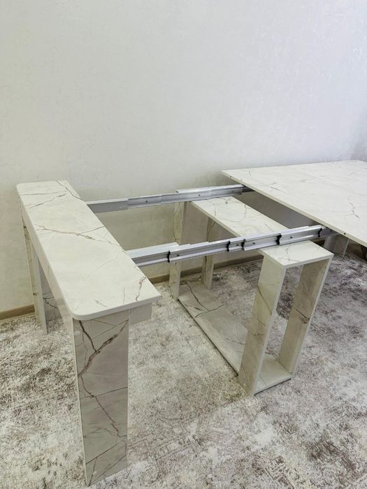 Продаю стол трансформер новый