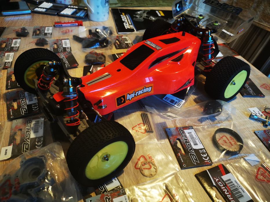 Automodel buggy de competiție