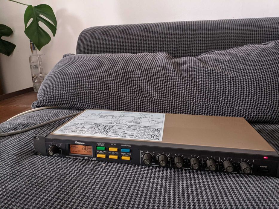 Ibanez Harmonics/Delay HD1000
