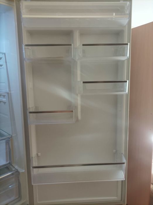 Холодильник Samsung