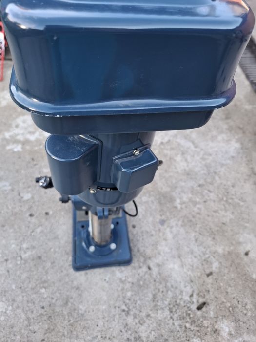 Bormasina de banc modelul mare