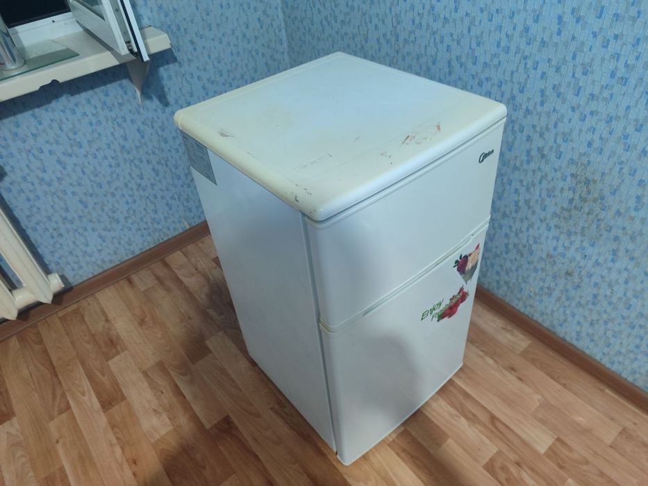 продам холодильник