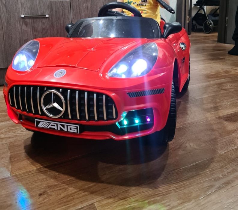 Детский электромобиль