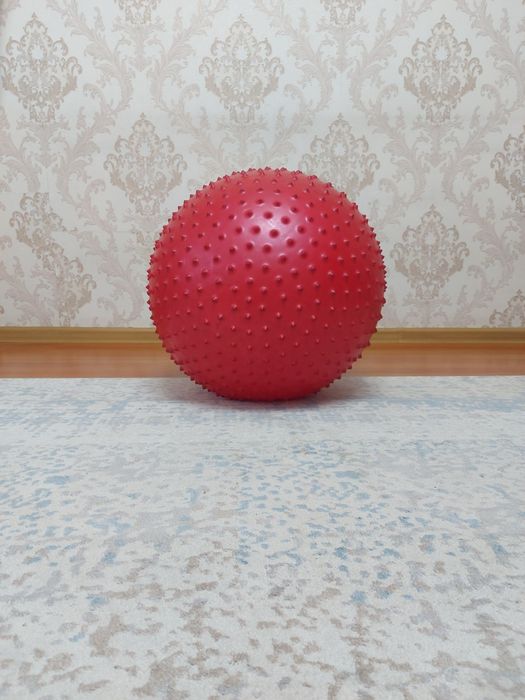 Мяч для фитнеса .