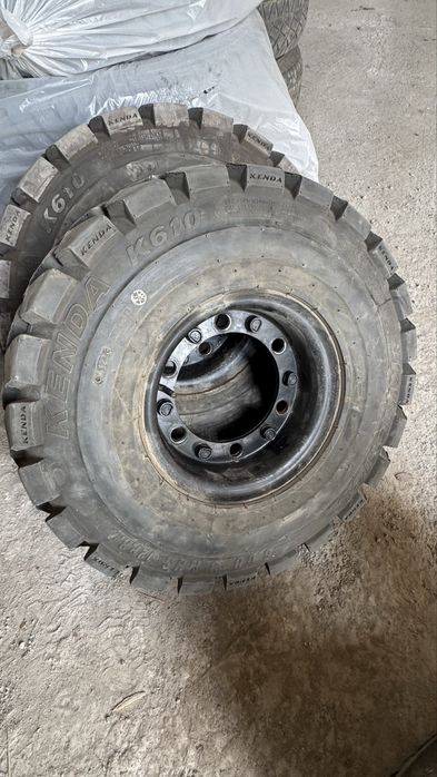 Продам шины на вилочный погрузчик