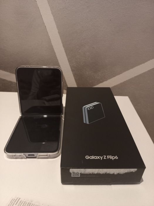 Samsung Galaxy Z Flip 6 ГАРАНЦИОНЕН