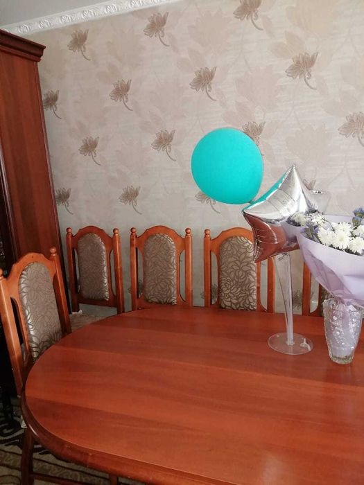 Продам стол со стульями