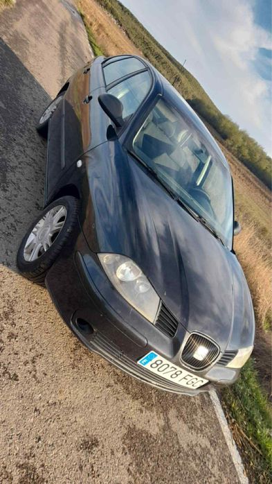 Vand sau dezmembrez seat cordoba