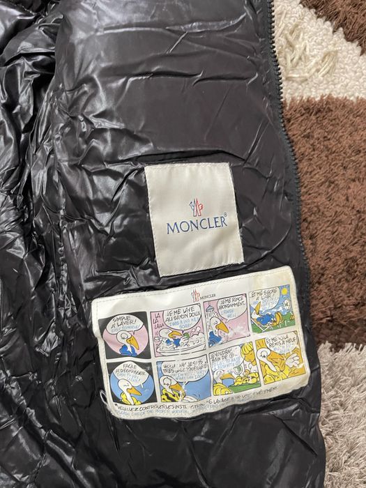 Jacheta Moncler in stare buna