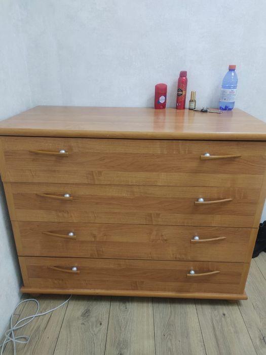 Комод б/у хорошем состоянии