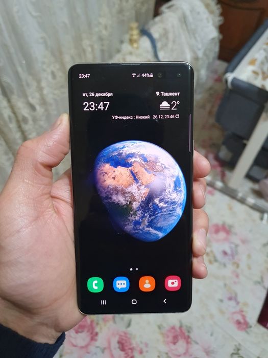 Galaxy S10 5G 256Gb продам