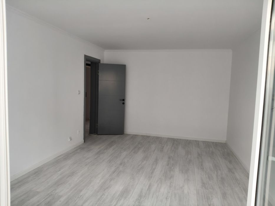 Apartament 3 camere,  70 MP , et 3