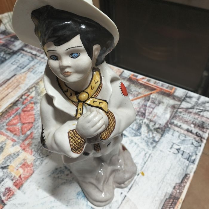 Bibelouri vechi din ceramica