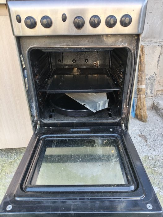 Пасудомоичная машинка