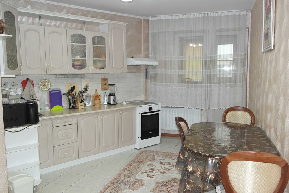 Продам 2-комнатную квартиру 87 кв.