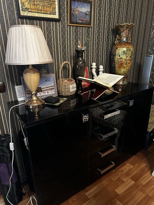 Стенка и комод