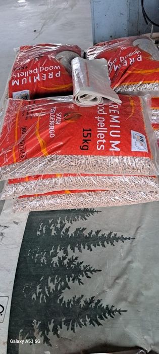 Vindem peleti , brichete RUF