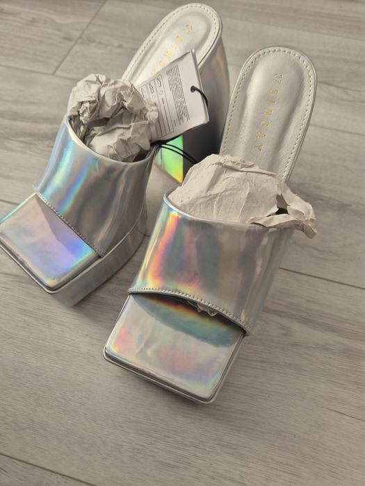 Чехли с платформа