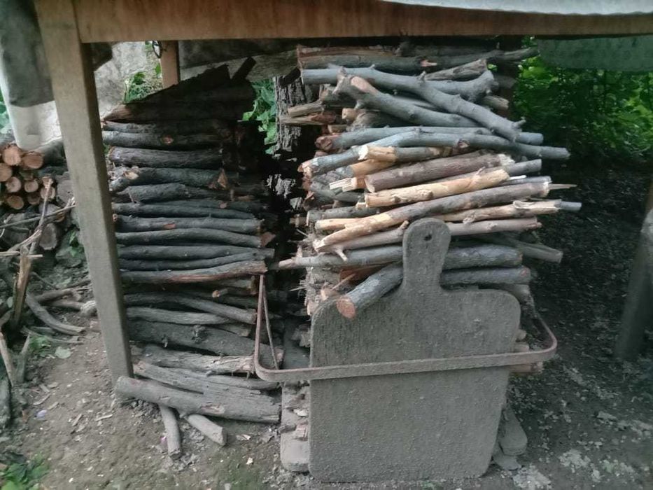 Дрова садовых деревьев