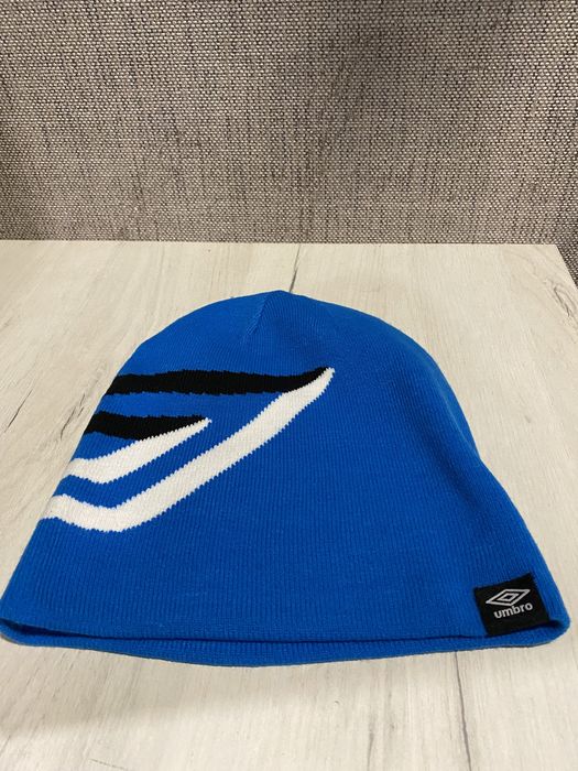 Шапки и перчатки умбро