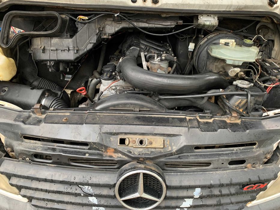 DEZMEMBREZ PIESE Mercedes SPRINTER 411 CDI 2.2 cdi 110 cp Punte Dubla 2001