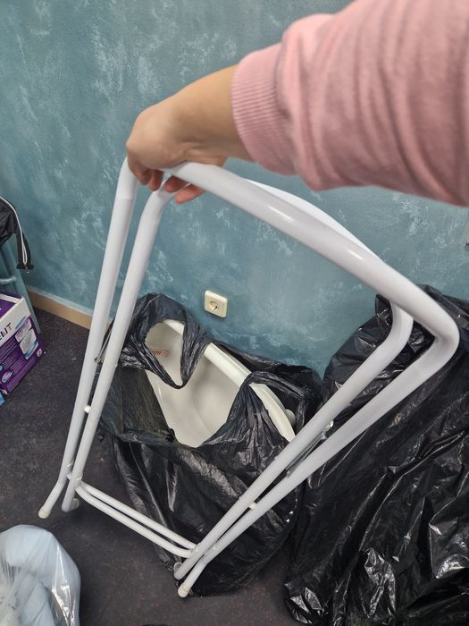 Вана със стойка, помпа за кърма, обиколник и др.