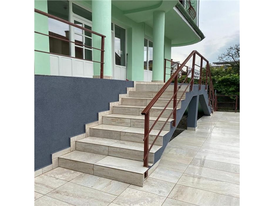 Cazare Muncitori Straini l 6-8-10 l Only Women | Curte