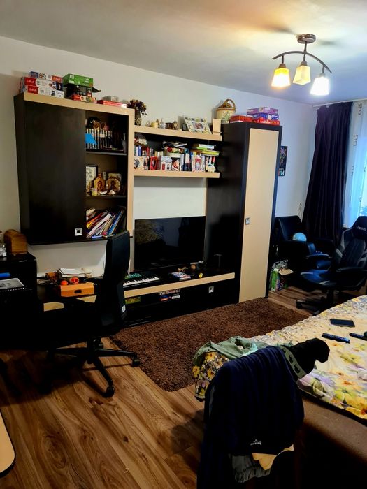 APARTAMENT 2 camere Nicolina 15 min de PALAS pe jos