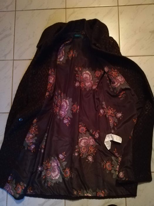 Елегантно палто Benetton