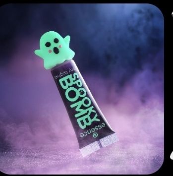 Гланц за устни лимитирана серия за Хелоуин essence spooky bomb