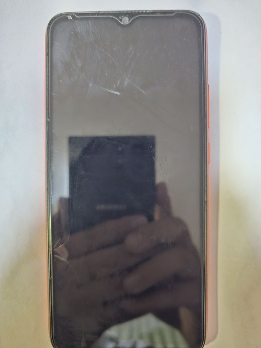 Redmi 9C 3/32 holati yaxshi