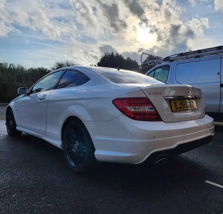 Vând Mercedes C250 Coupe