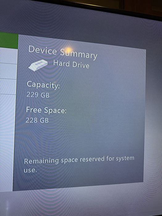 Xbox 360 Slim + 2 controllere + 13 jocuri