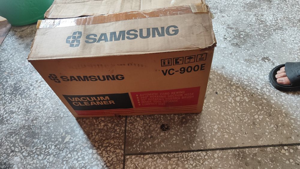 Пылесос Samsung новый