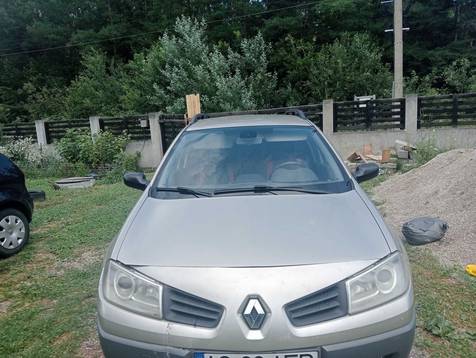 Vînd Renault megane2