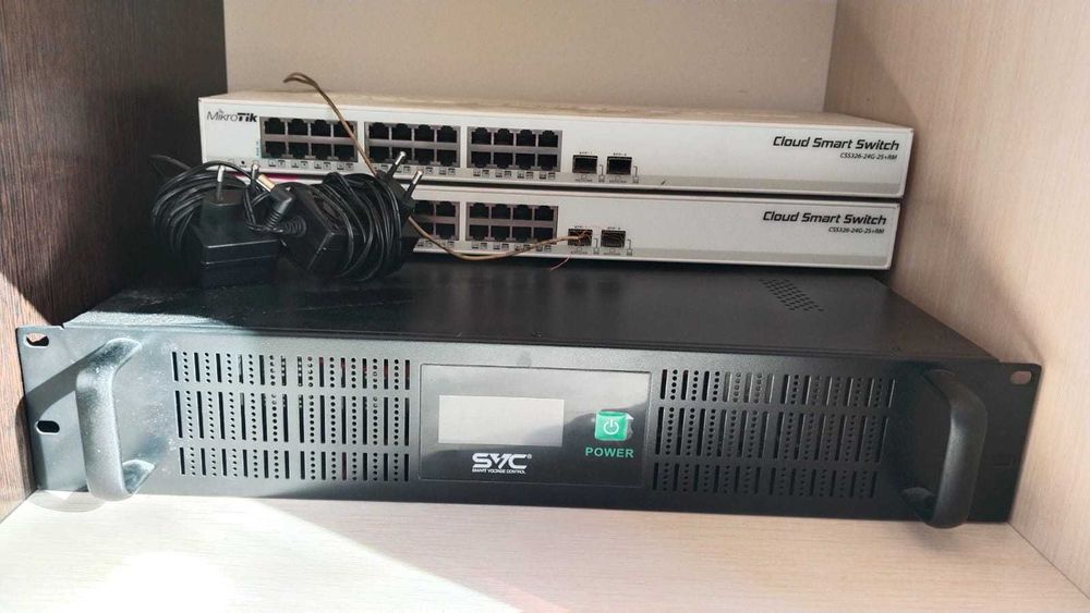 Серверный шкаф вместе с начинкой