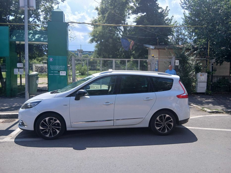 RENAULT Grand Scenic 2015 — imagine 4