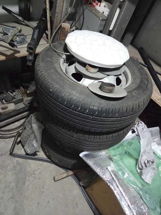 Шины с дисками 175/70 R13 Triangle