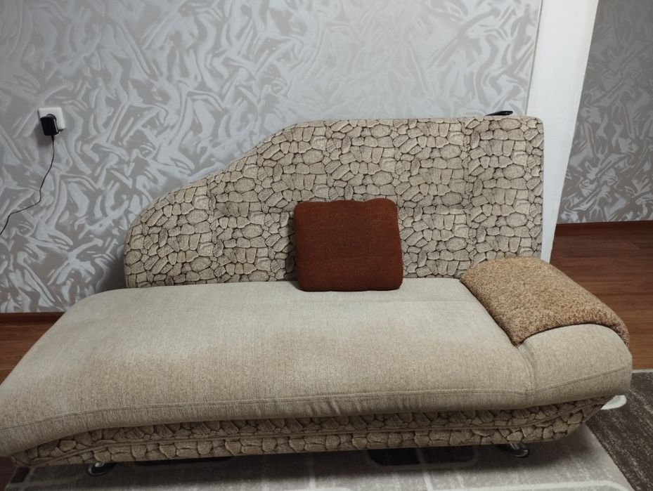 Диван кресло  удобное для отдыха