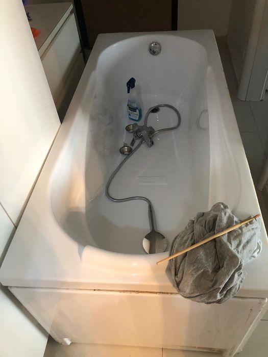 Cada de plastic cu stativ
