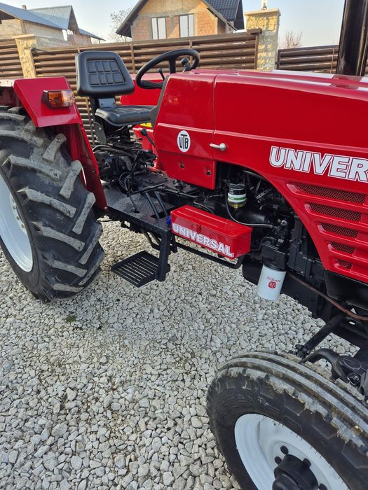 Vand Tractor Universal 453 model nou