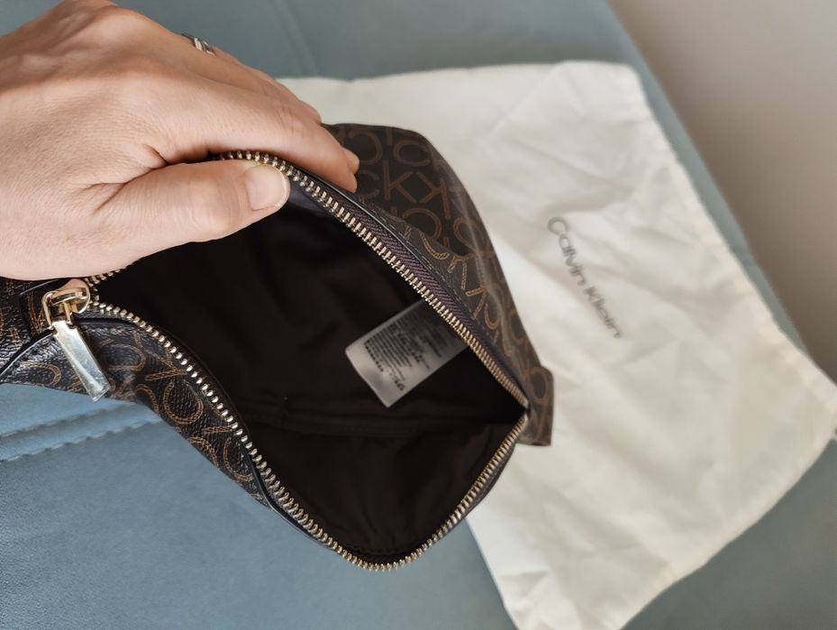Оригинална чанта Calvin Klein