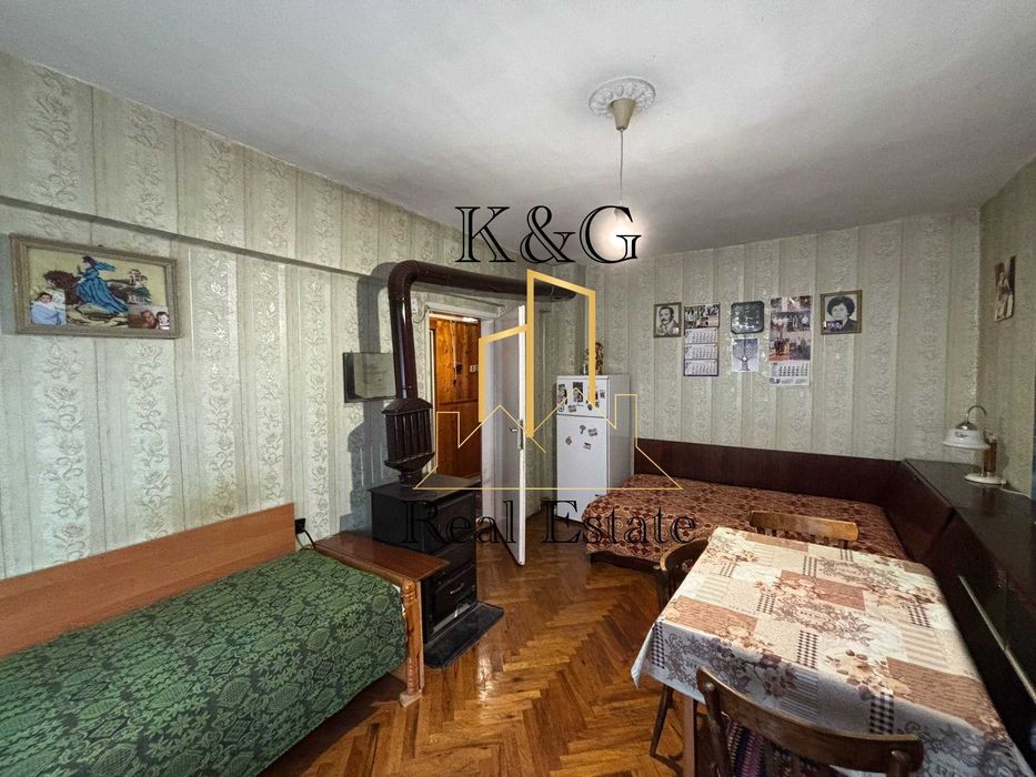 Тристаен тухлен - кв " Бели Лом "