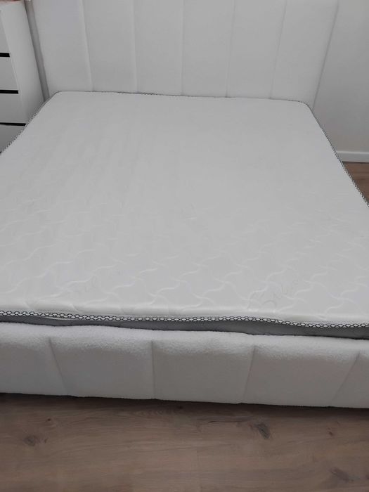 Матрас  большой 180×200