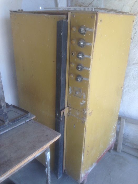 Электро пекарня с формой и тестомесом