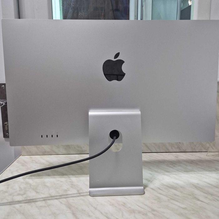 SET Apple Studio Display 27" 5K + Mac Mini M2 2023 + Tastatusa + Mouse