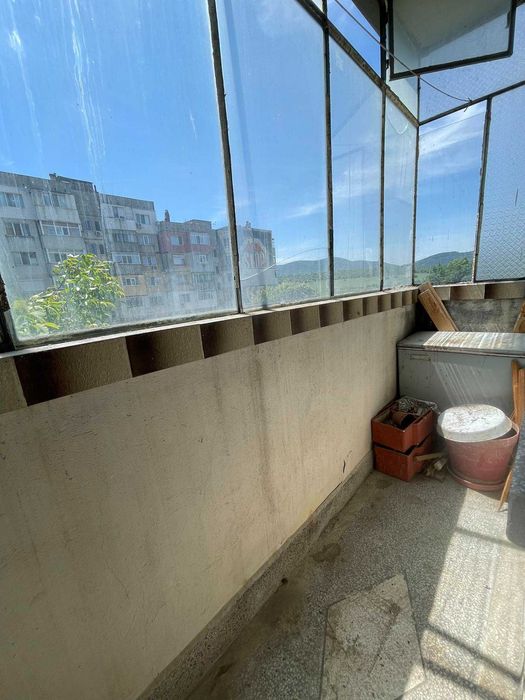 Тристаен панелен апартамент, кв.Запад 2