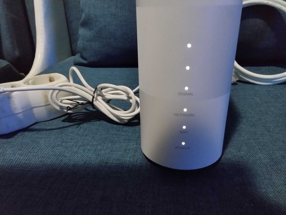 чисто нов 5G сим  картен рутер , за мобилен интернет на Иетел