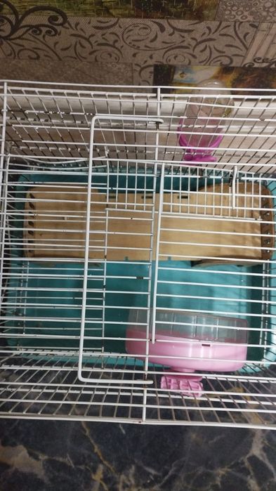 Продам клетки для хомяков